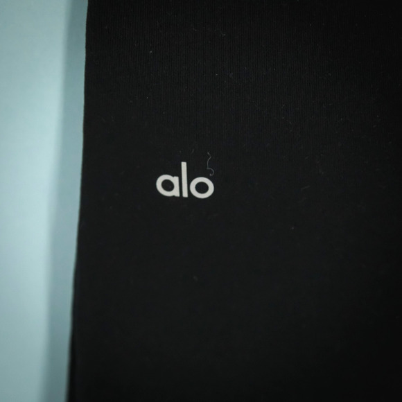 Alo Size Small S Black Airbrush High Waist Wide Leg Flutter Split Leggings Pant - Picture 3 of 9